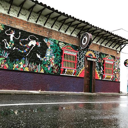 Mila Hostel Medellín Exterior foto